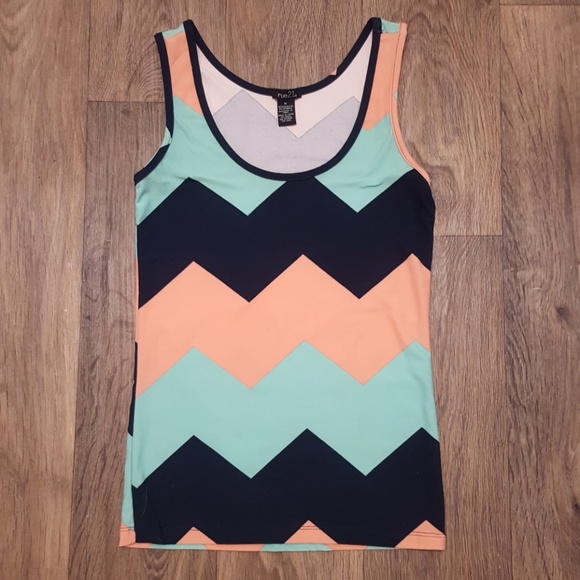 Rue21 Tops - Zig Zag Tank